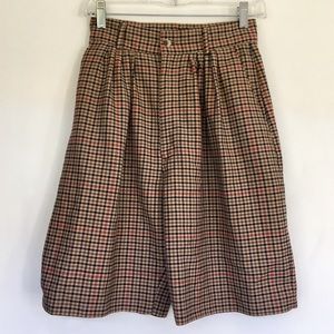 High-Waisted Vintage Check-patterned Shorts